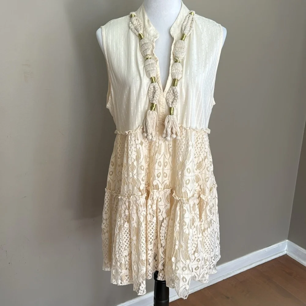 Lola Casademunt Bohemian Sleeveless V-Neck Lace Ivory‎ Cotton Mini Dress Size L